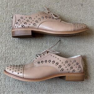 Sam Edelman Jayna Nude Leather Studded Lace Up Loafer in Women’s Size 6.5